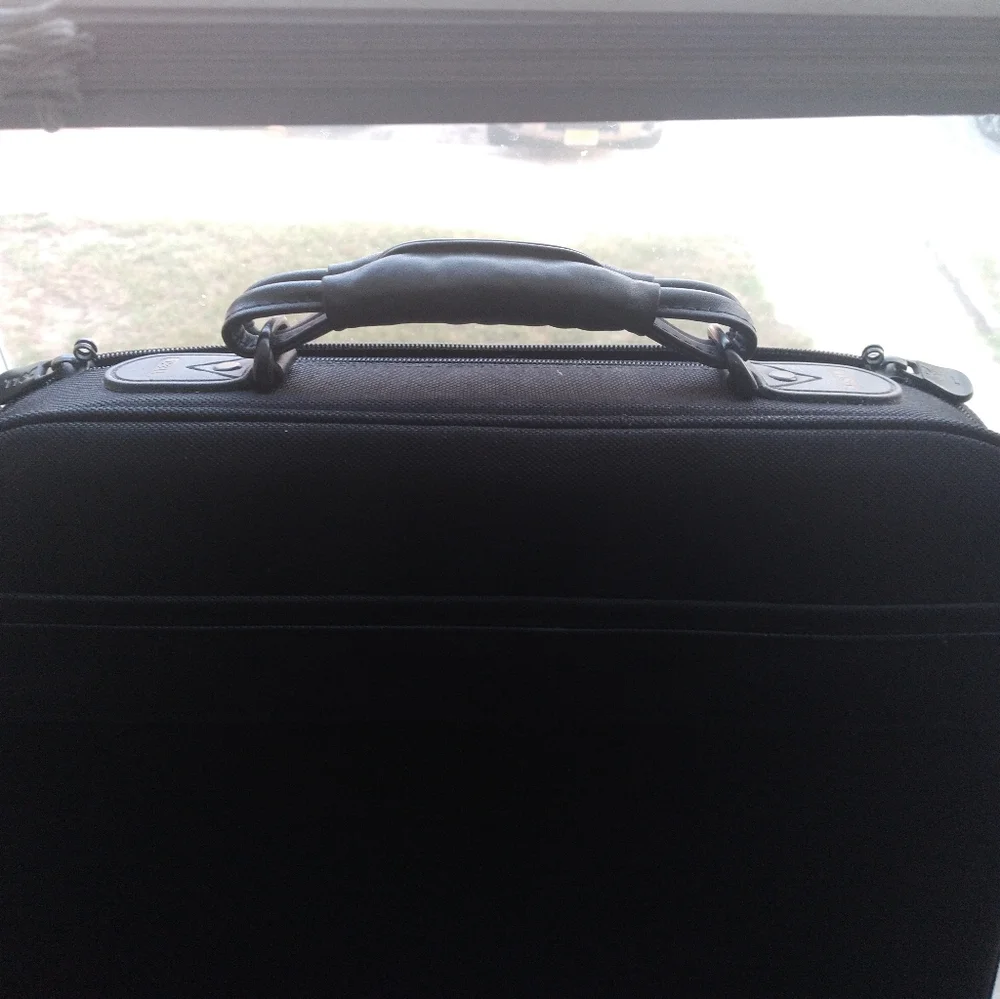 Dell Black Laptop Bag all intact 16.5 × 13.5 × 3 Elastic Inside for strapping